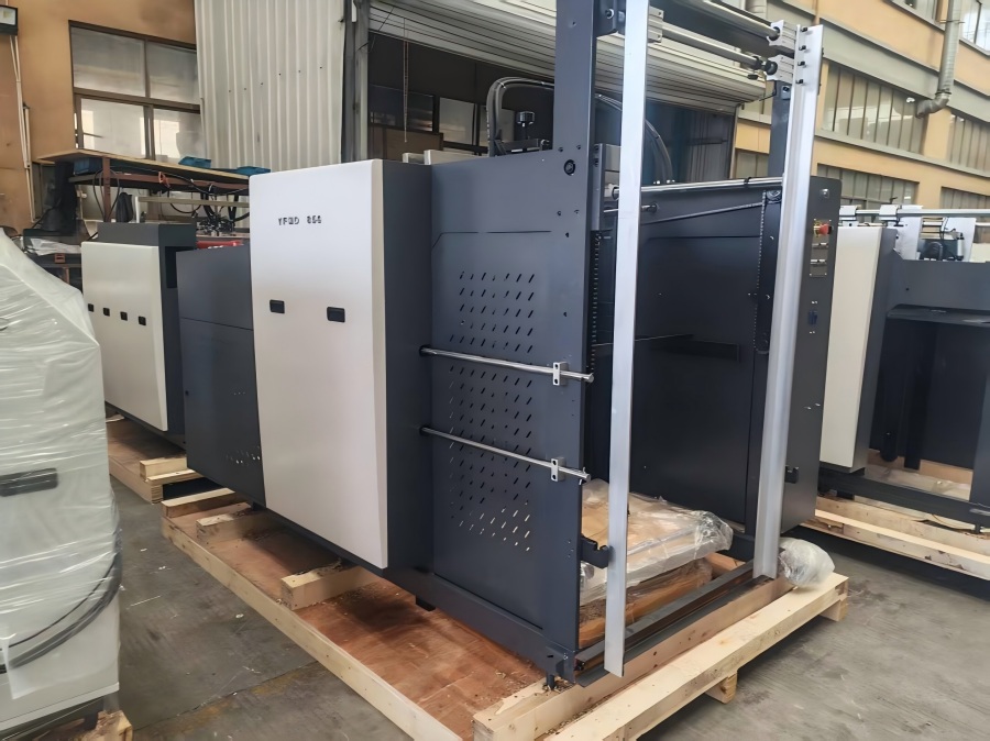 نیا اسٹار YFMD-850 خودکار تیز رفتار لیمینیٹنگ مشین تھائی لینڈ بھیجنے والی ہے!